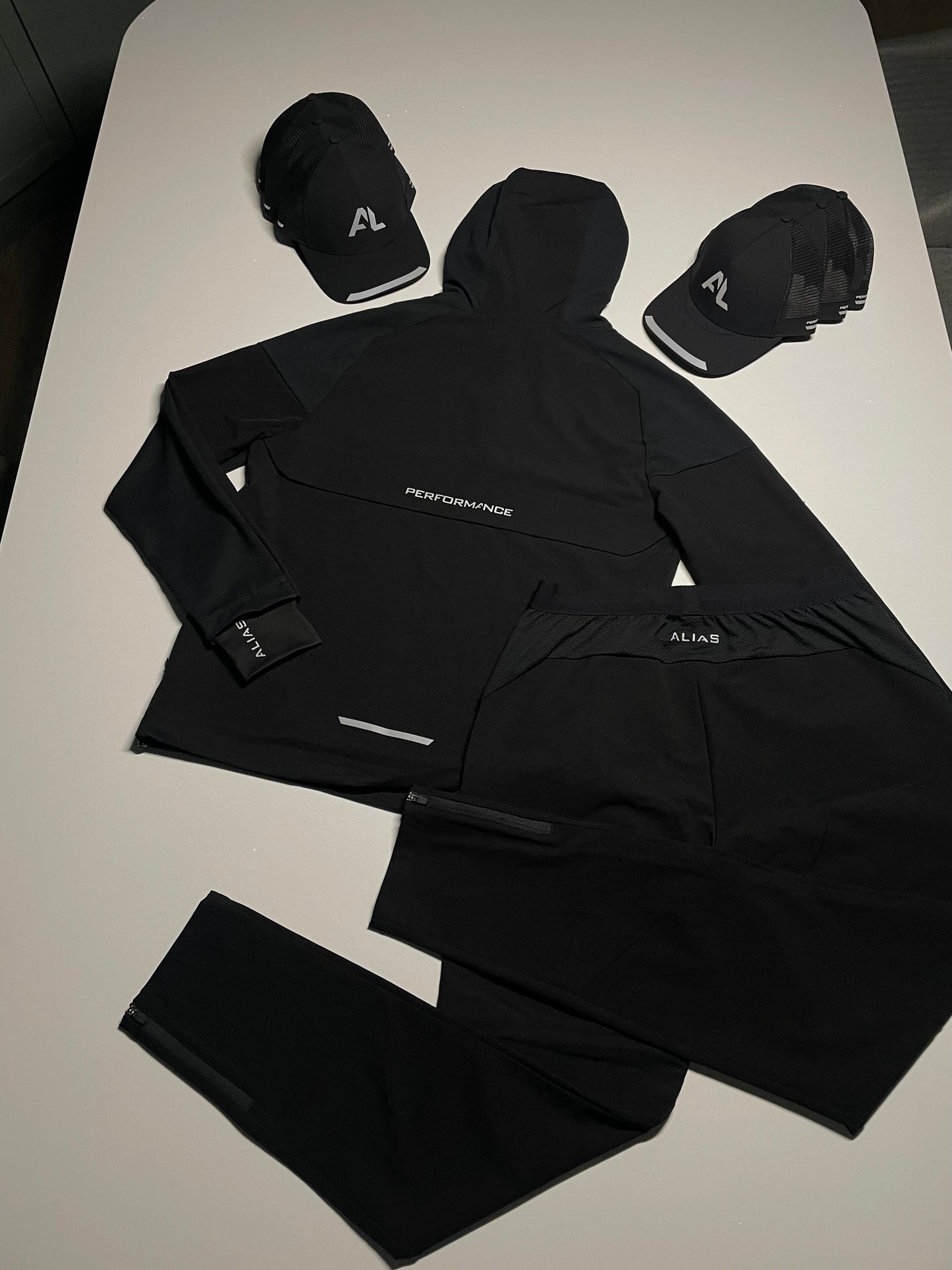 ALIAS PERFORMANCE TRACKSUIT - BLACK/REFLECTIVE