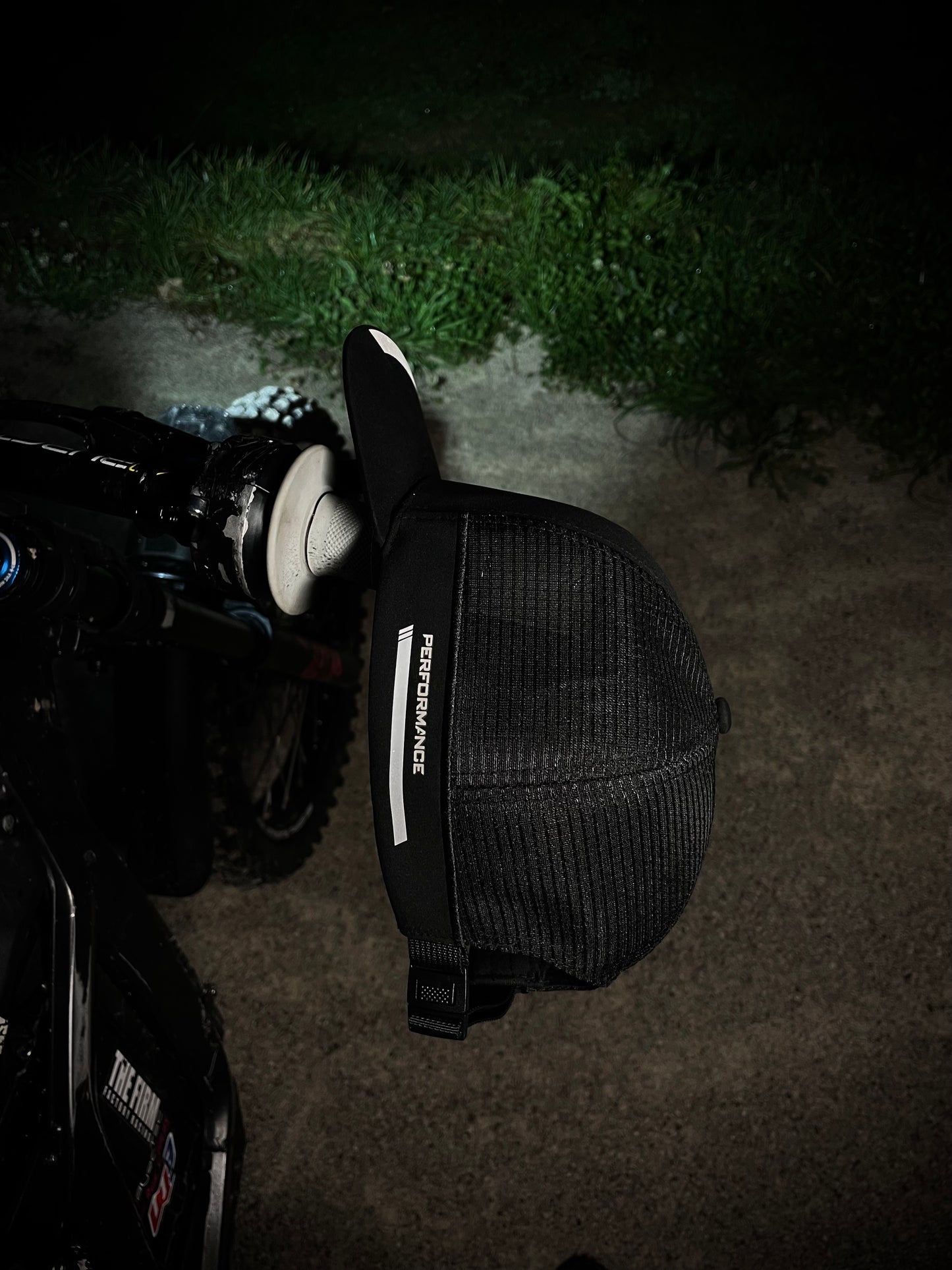 ALIAS PERFORMANCE CAP - BLACK/REFLECTIVE