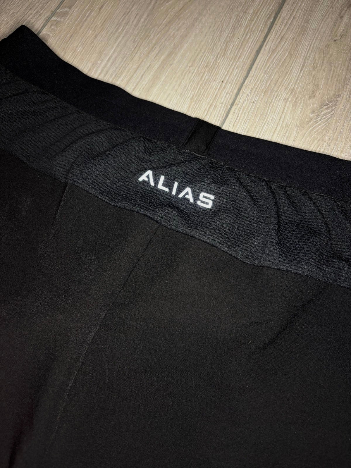 PERFORMANCE PANTS - BLACK/REFLECTIVE