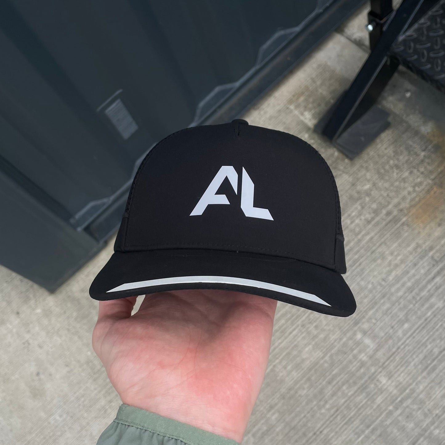 ALIAS PERFORMANCE CAP - BLACK/REFLECTIVE